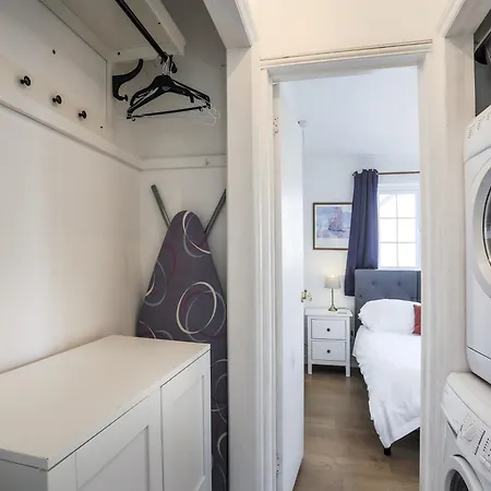 31 Lower Elms Holiday home *